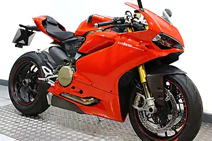 Used 2015 Ducati Panigale S Red - Interior and Exterior details 2