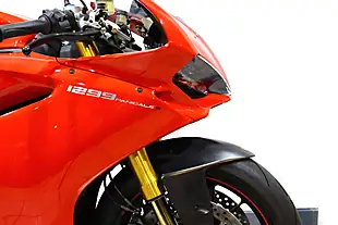 Used 2015 Ducati Panigale S Red - Interior and Exterior details 4