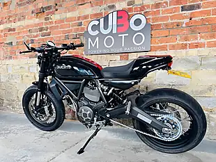 Used 2015 Ducati Scrambler 800 Custom Orange - Interior and Exterior details 13