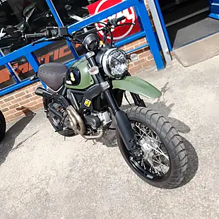 Used 2015 Ducati Scrambler Urban Enduro Green - Interior and Exterior details 3
