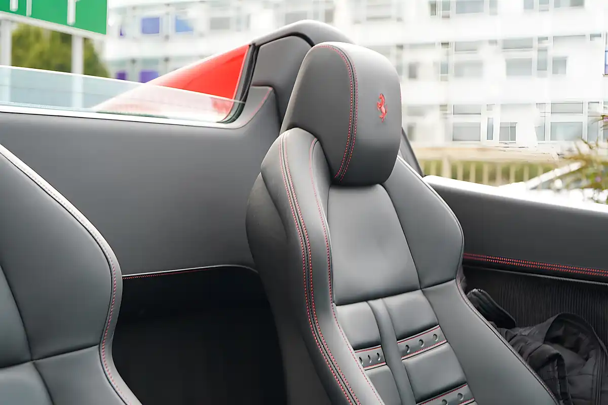 Used 2015 Ferrari 458 Spider Rosso Corsa - Interior and Exterior details 15