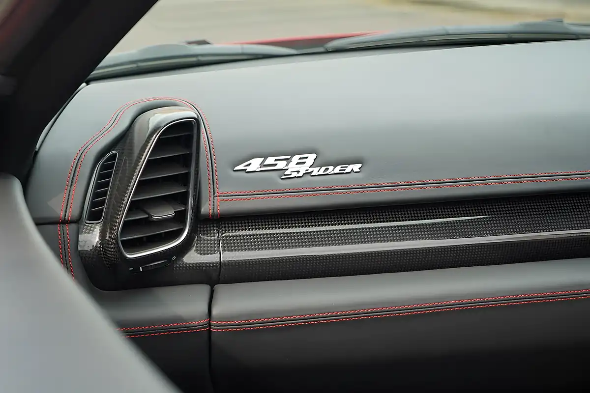 Used 2015 Ferrari 458 Spider Rosso Corsa - Interior and Exterior details 18