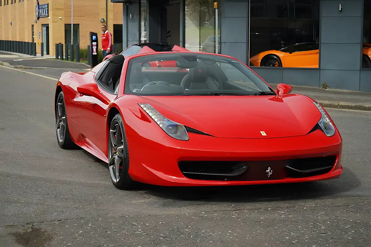 Used 2015 Ferrari 458 Spider Rosso Corsa - Interior and Exterior details 5