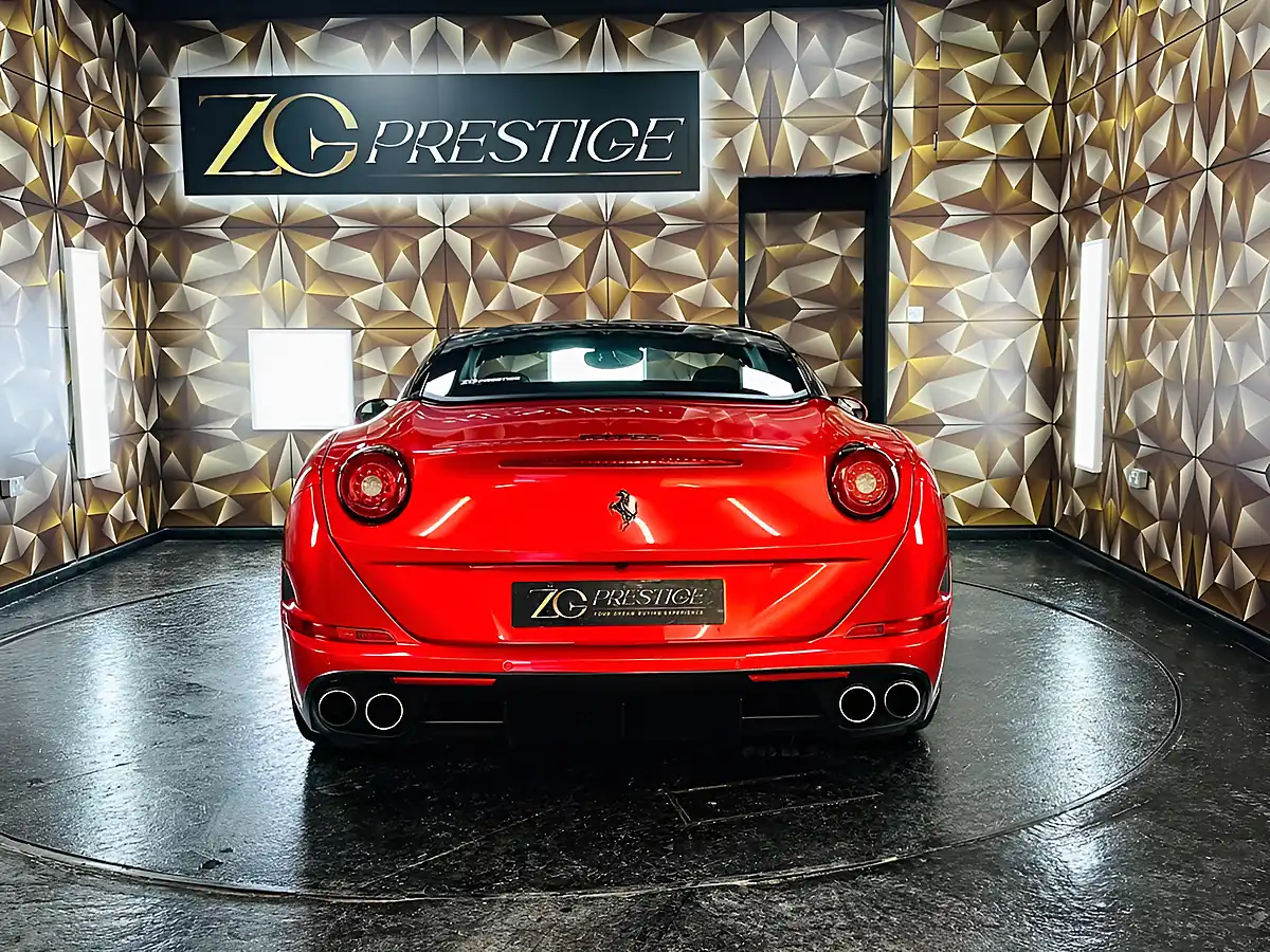 Used 2015 Ferrari California F1 Dct Red - Interior and Exterior details 2
