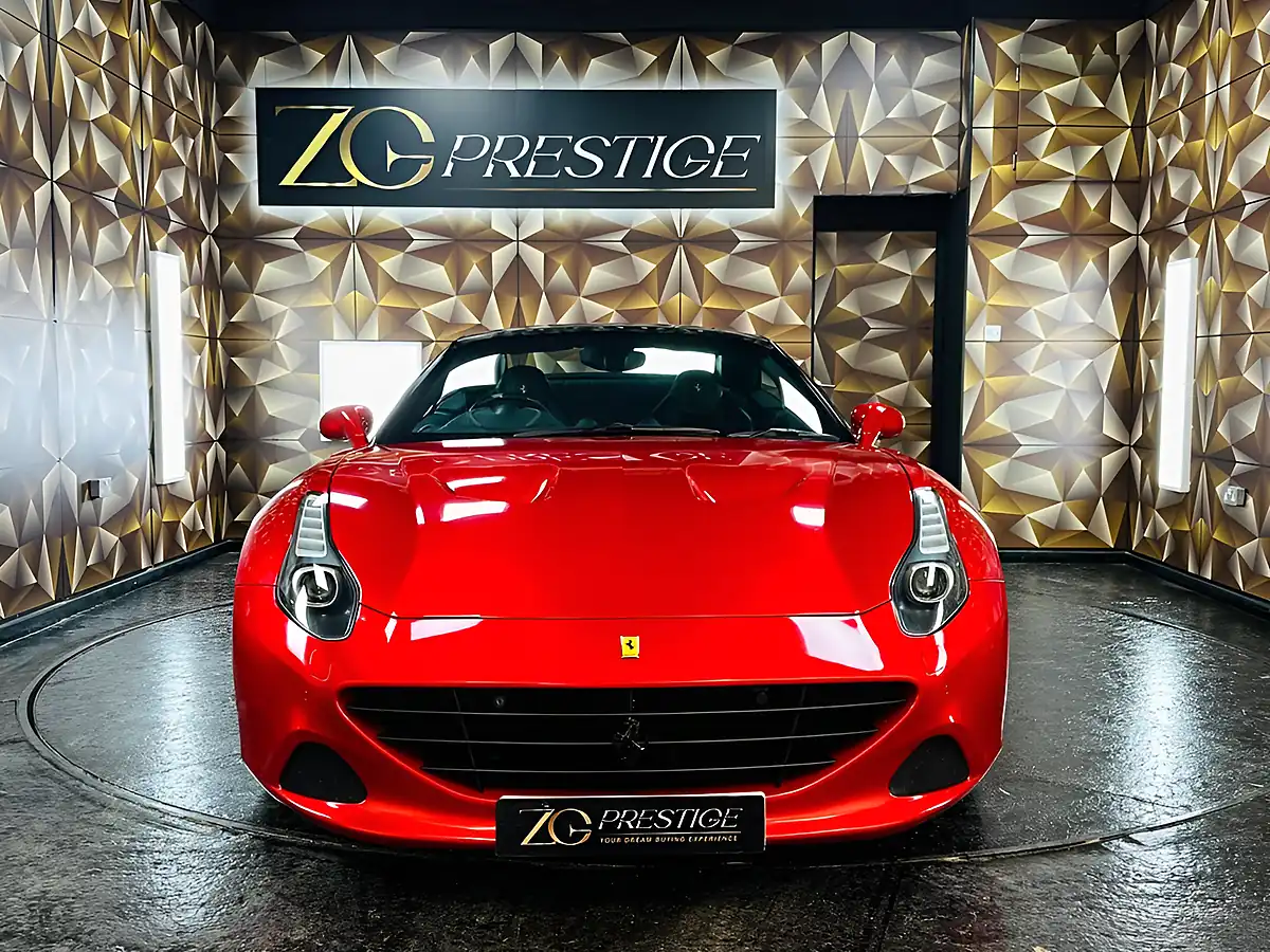 Used 2015 Ferrari California F1 Dct Red - Interior and Exterior details 4