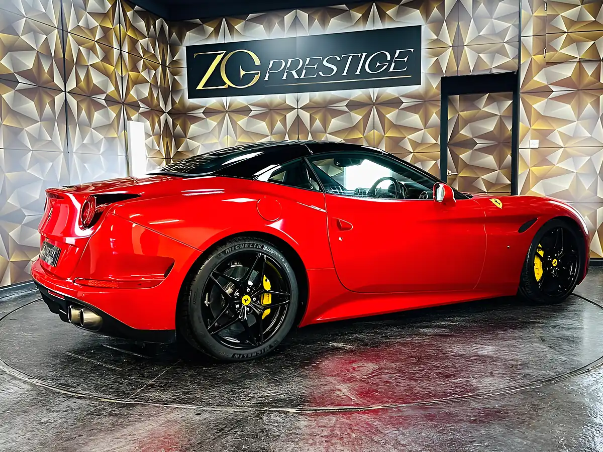 Used 2015 Ferrari California F1 Dct Red - Interior and Exterior details 6