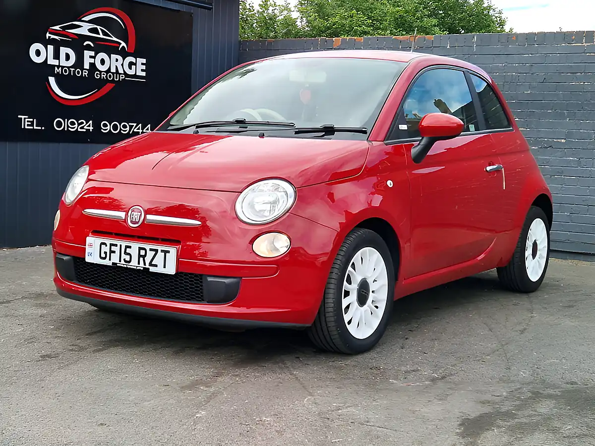 Used 2015 Fiat 500 Colour Therapy Pasodoble Red - Interior and Exterior details 12