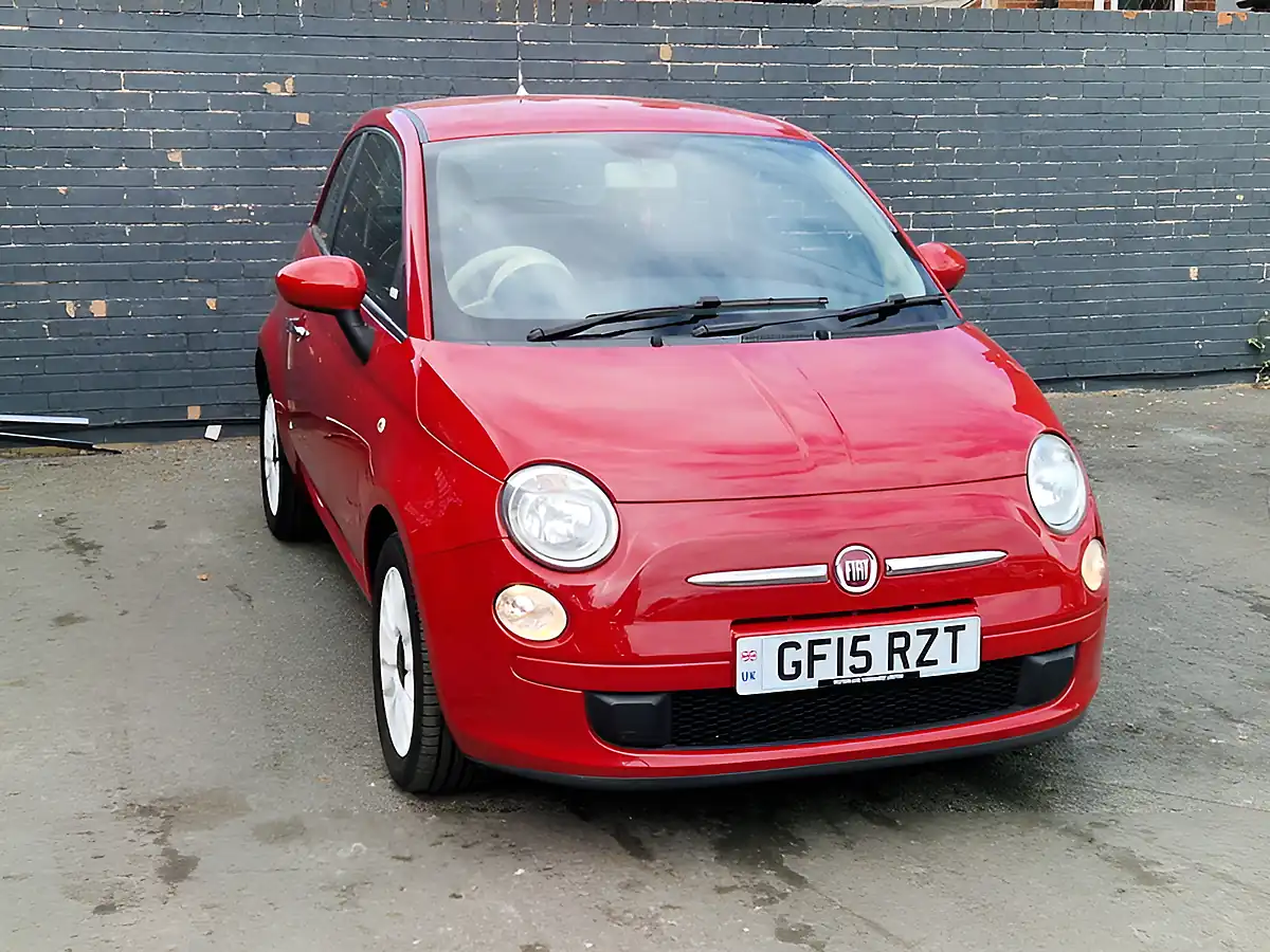 Used 2015 Fiat 500 Colour Therapy Pasodoble Red - Interior and Exterior details 3