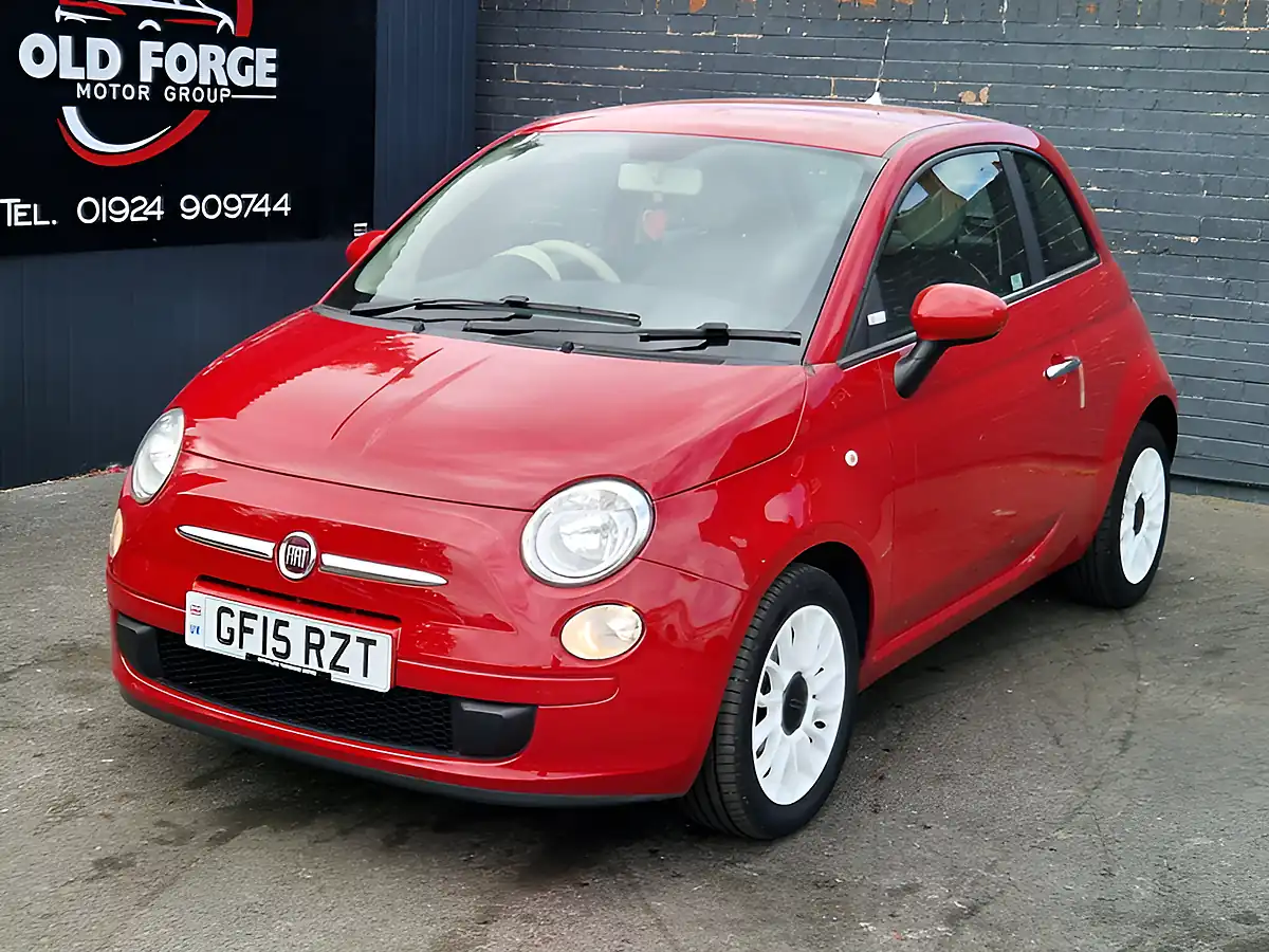 Used 2015 Fiat 500 Colour Therapy Pasodoble Red - Interior and Exterior details 5