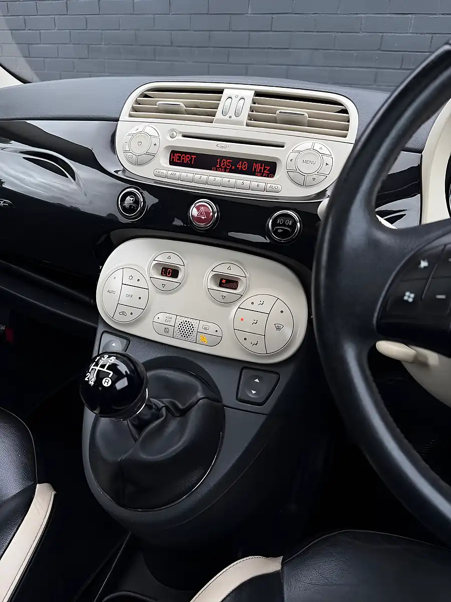 Used 2015 Fiat 500 Cult Black - Interior and Exterior details 14