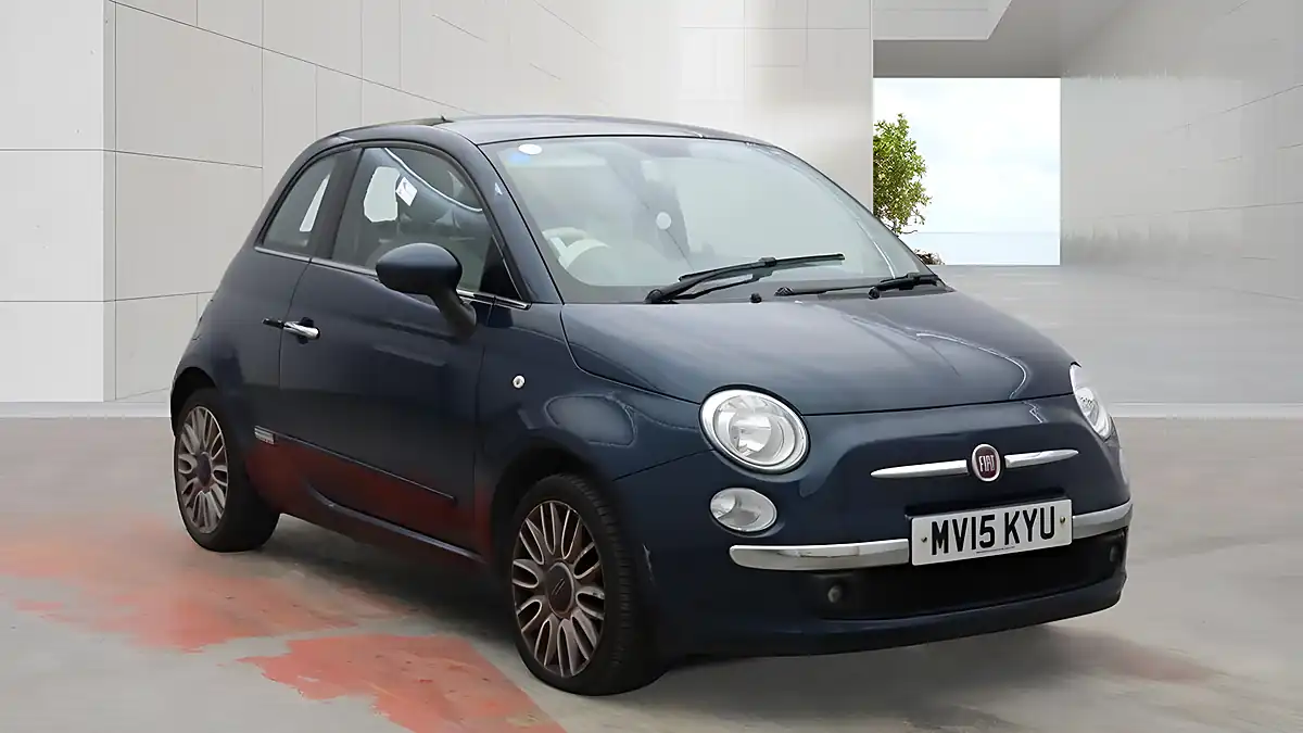 Used 2015 Fiat 500 Lounge Blue - Front View