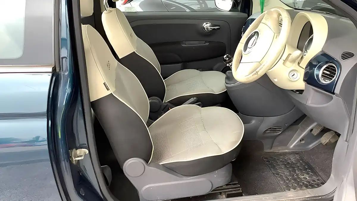 Used 2015 Fiat 500 Lounge Blue - Interior and Exterior details 7