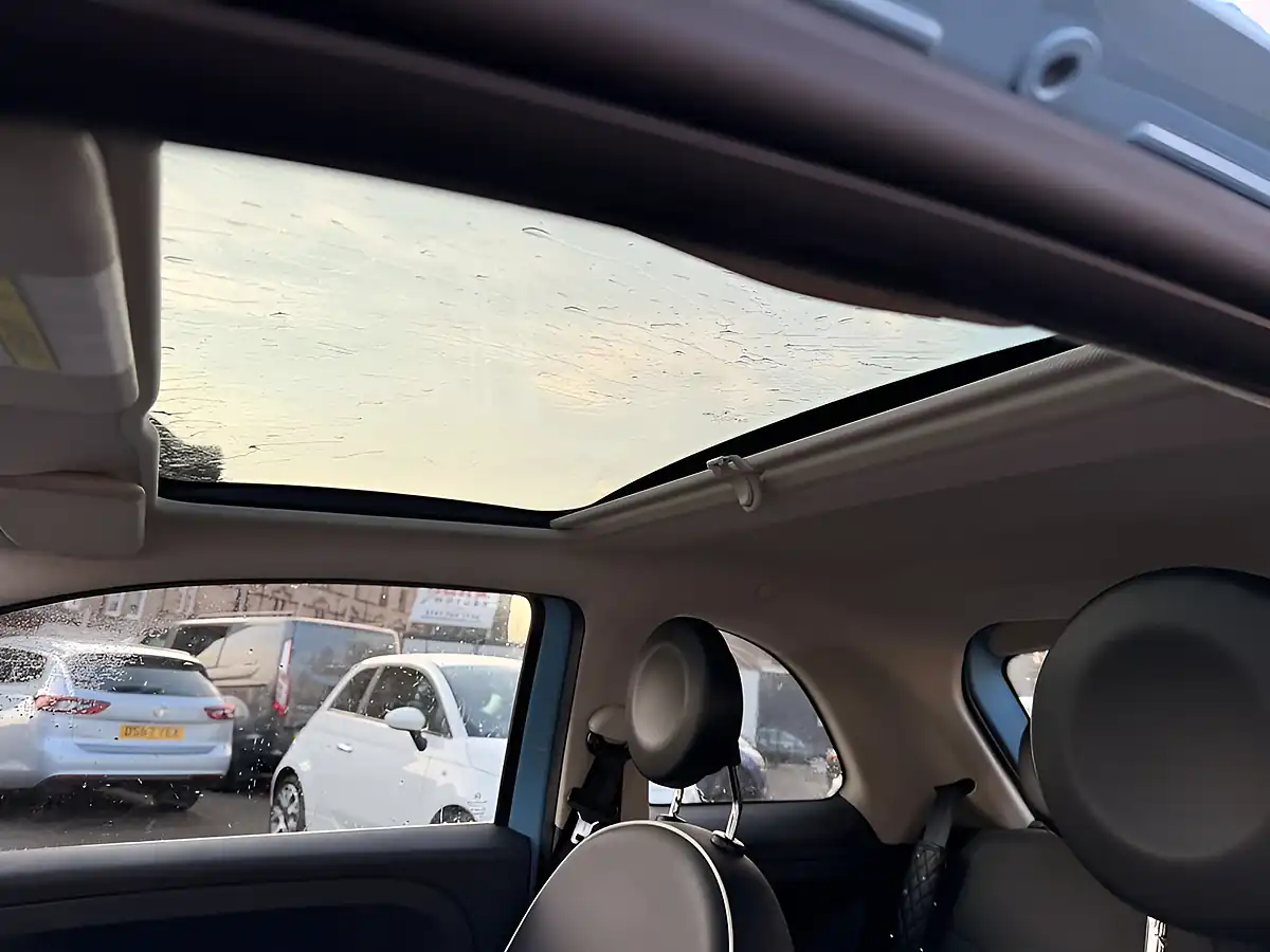 Used 2015 Fiat 500 Lounge Blue - Interior and Exterior details 15