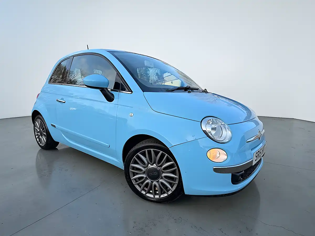 Used 2015 Fiat 500 Lounge Blue - Interior and Exterior details 2