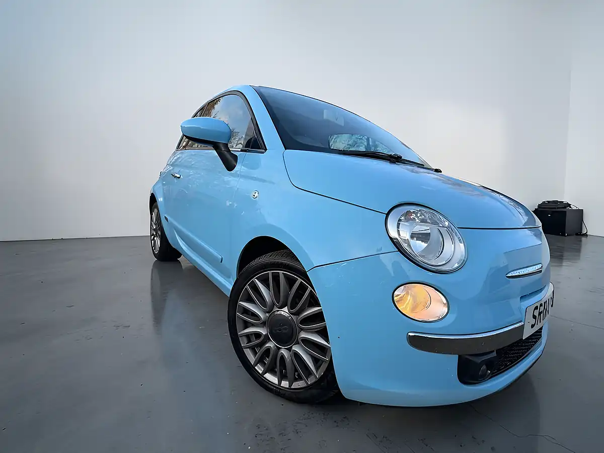 Used 2015 Fiat 500 Lounge Blue - Interior and Exterior details 5