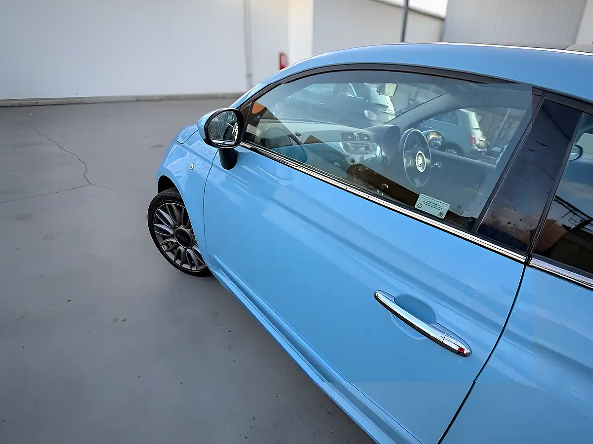 Used 2015 Fiat 500 Lounge Blue - Interior and Exterior details 9
