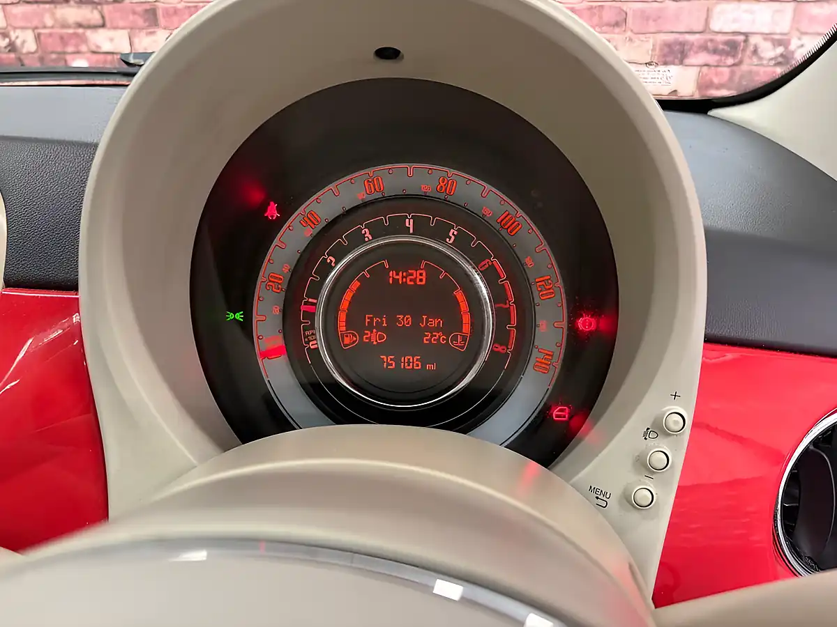 Used 2015 Fiat 500 Lounge Glam Coral Pink - Interior and Exterior details 8