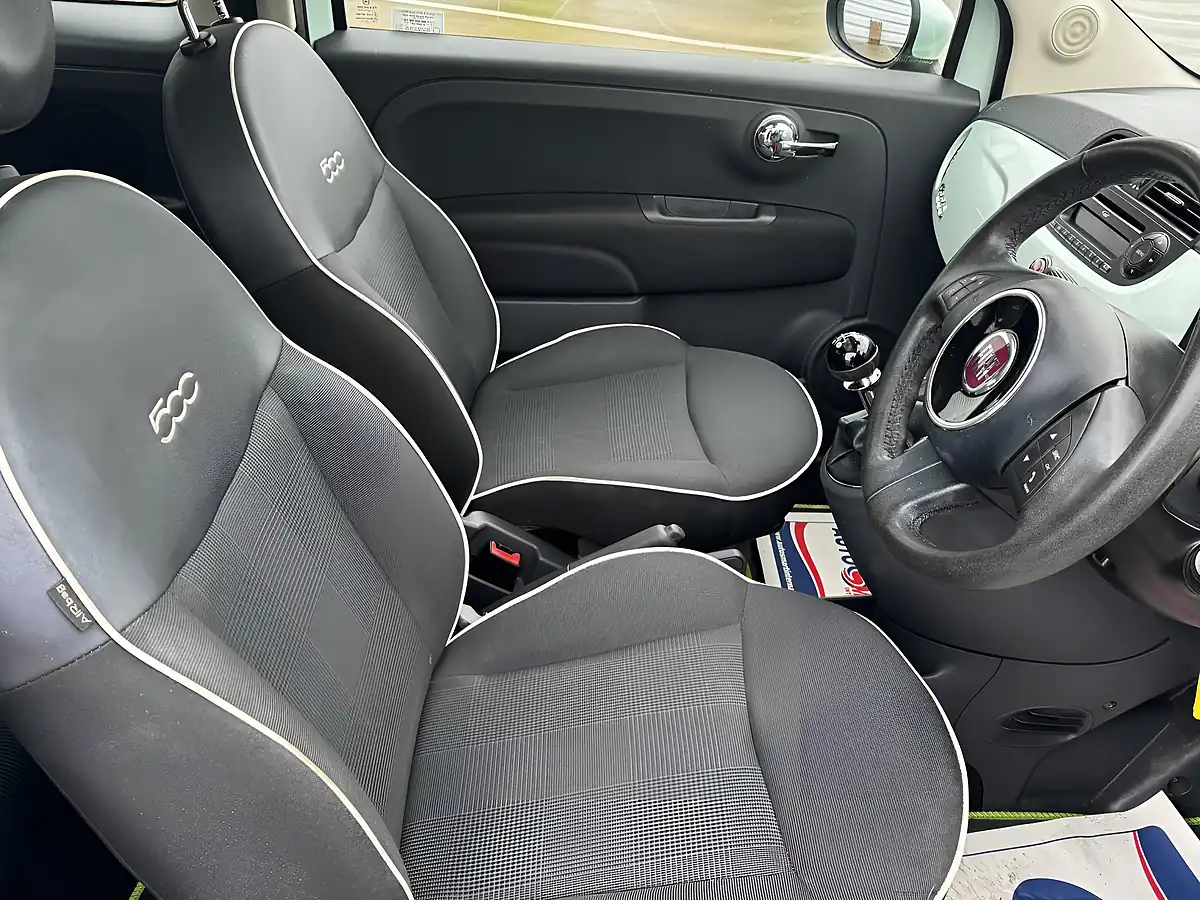 Used 2015 Fiat 500 Lounge Green - Interior and Exterior details 12