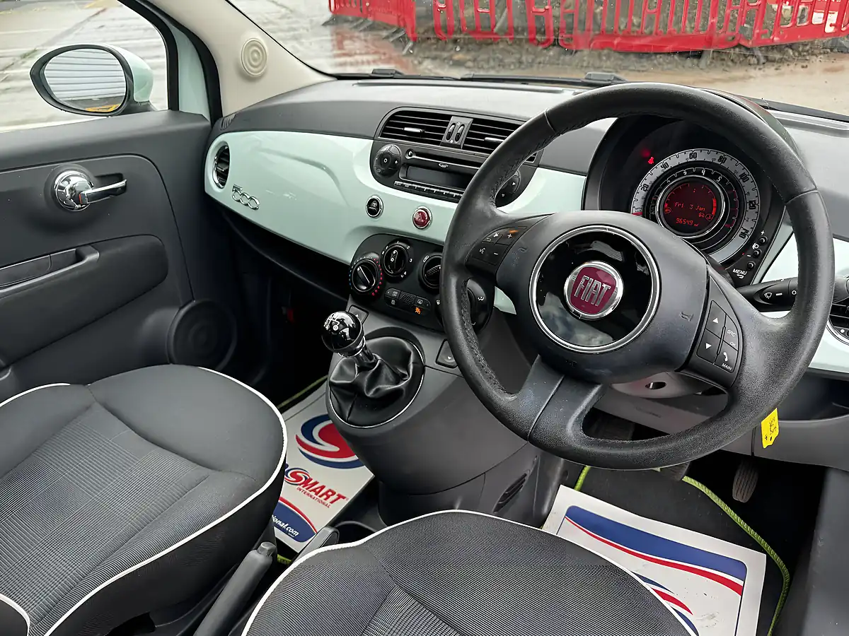 Used 2015 Fiat 500 Lounge Green - Interior and Exterior details 15