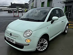 Used 2015 Fiat 500 Lounge Green - Interior and Exterior details 3