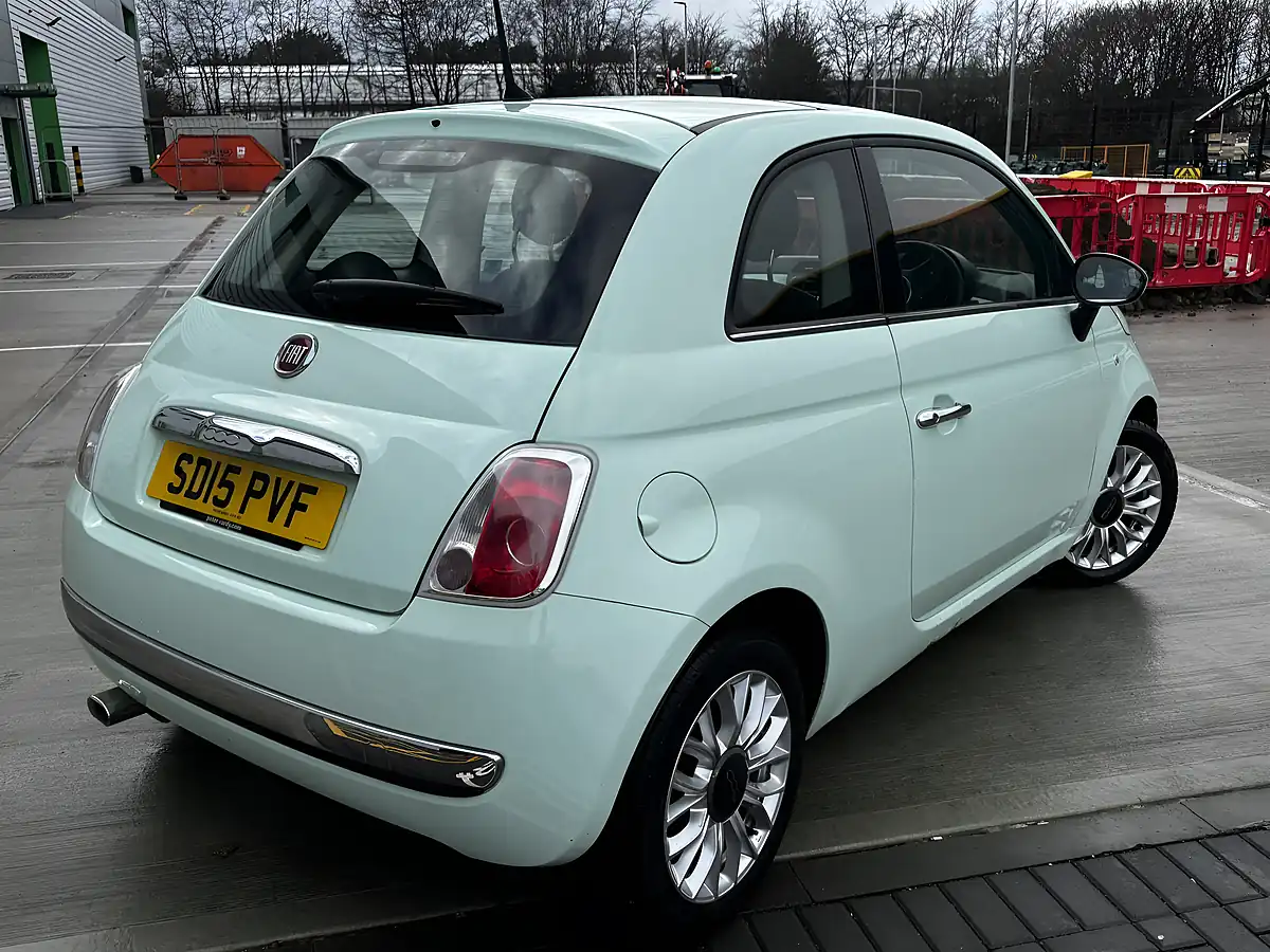 Used 2015 Fiat 500 Lounge Green - Interior and Exterior details 5