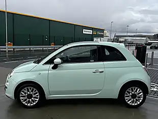 Used 2015 Fiat 500 Lounge Green - Interior and Exterior details 7
