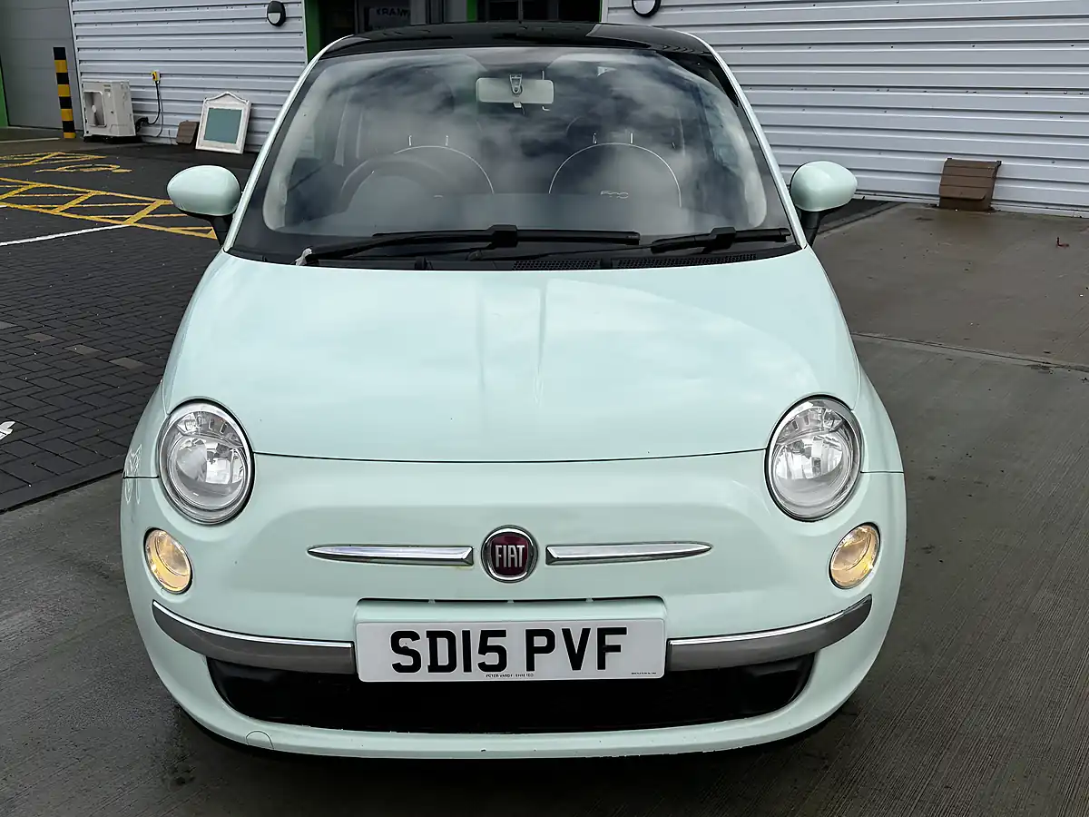 Used 2015 Fiat 500 Lounge Green - Interior and Exterior details 8