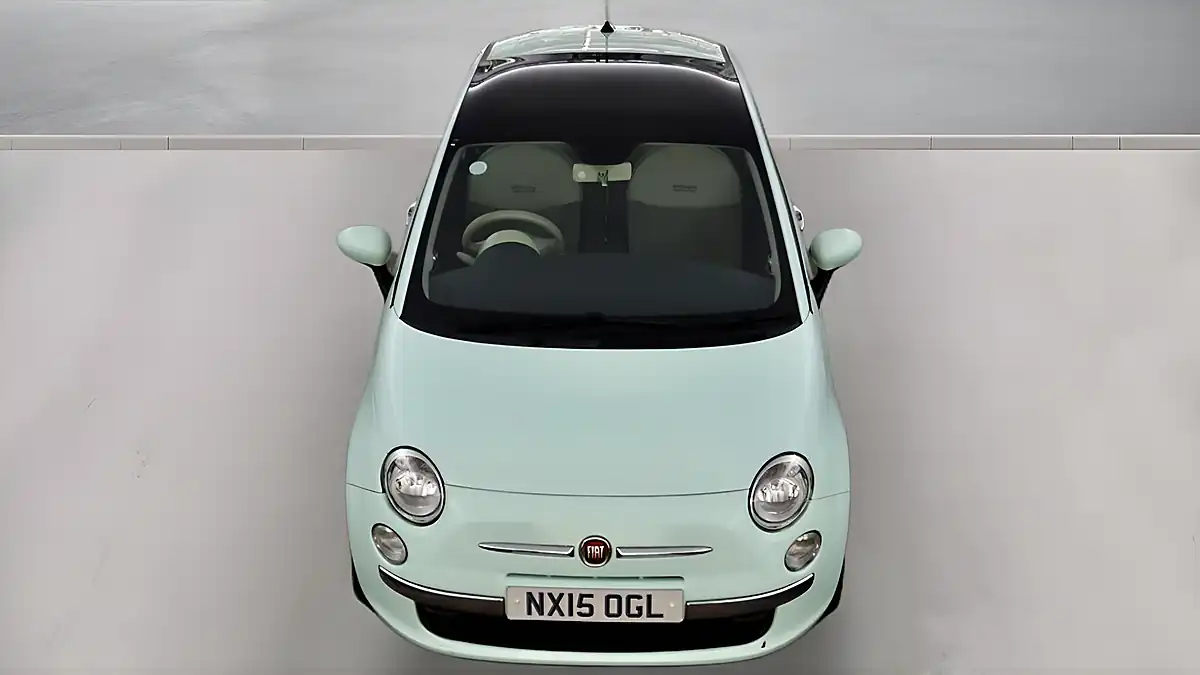 Used 2015 Fiat 500 Lounge Green - Interior and Exterior details 2