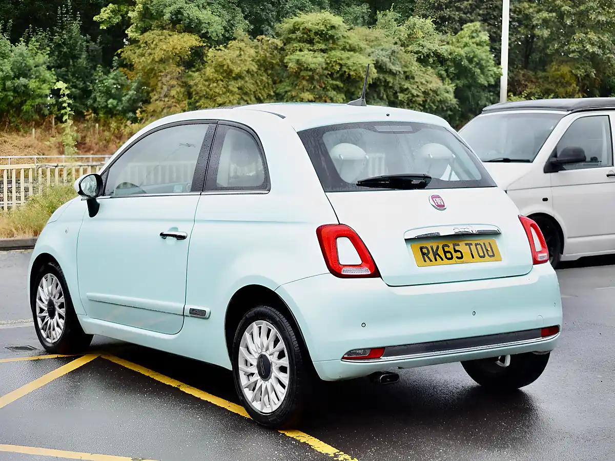 Used 2015 Fiat 500 Lounge Green - Interior and Exterior details 5