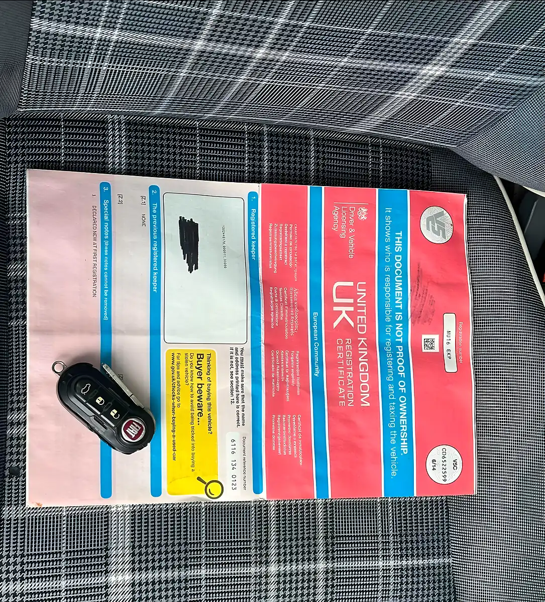 Used 2015 Fiat 500 Lounge Green - Interior and Exterior details 12