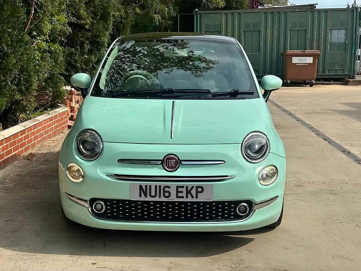 Used 2015 Fiat 500 Lounge Green - Interior and Exterior details 13