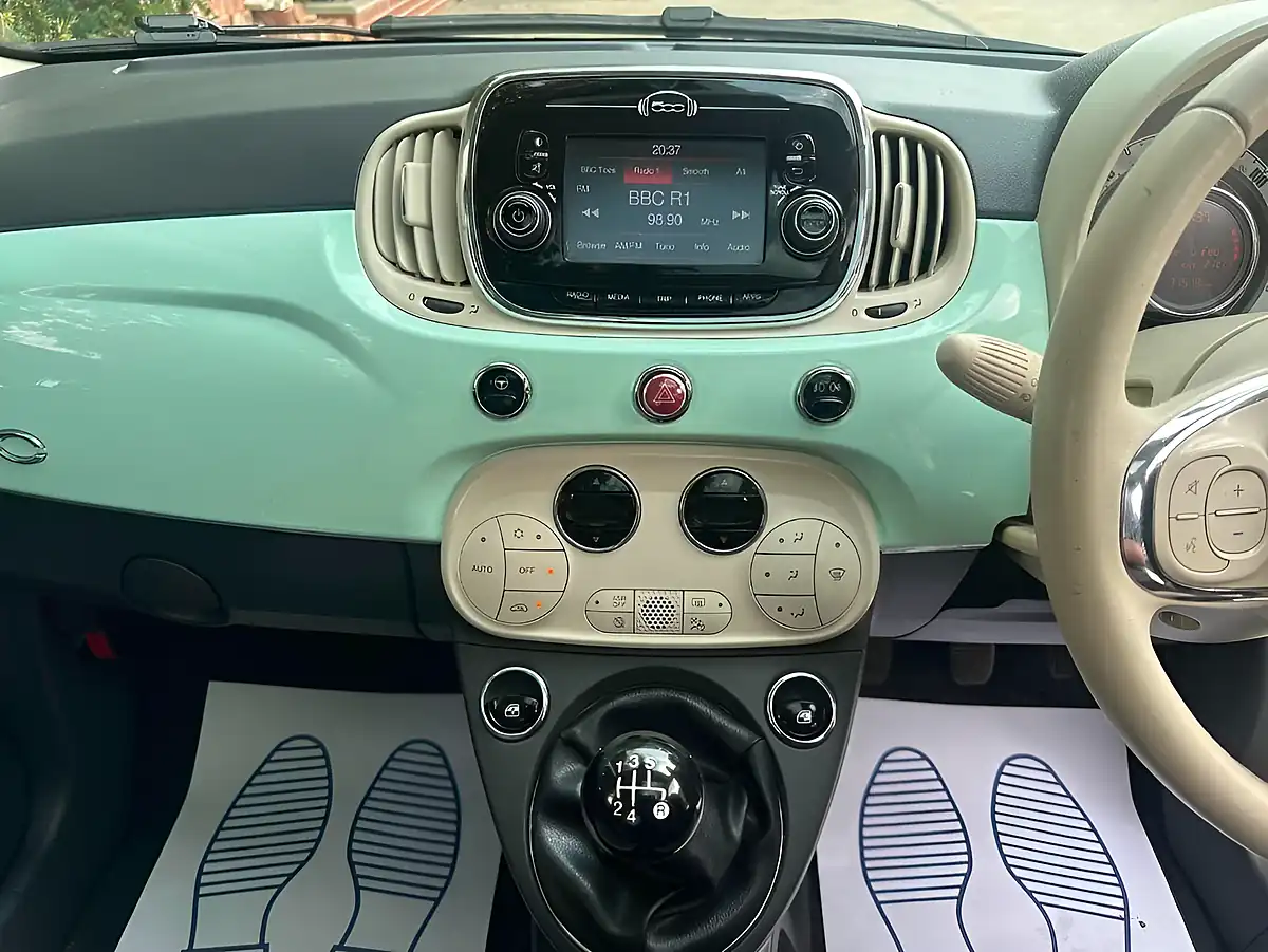 Used 2015 Fiat 500 Lounge Green - Interior and Exterior details 7