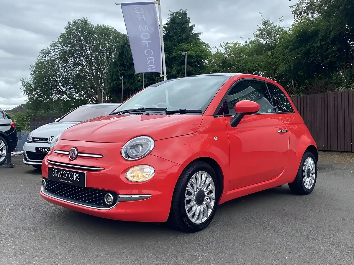 Used 2015 Fiat 500 Lounge Pink - Interior and Exterior details 3