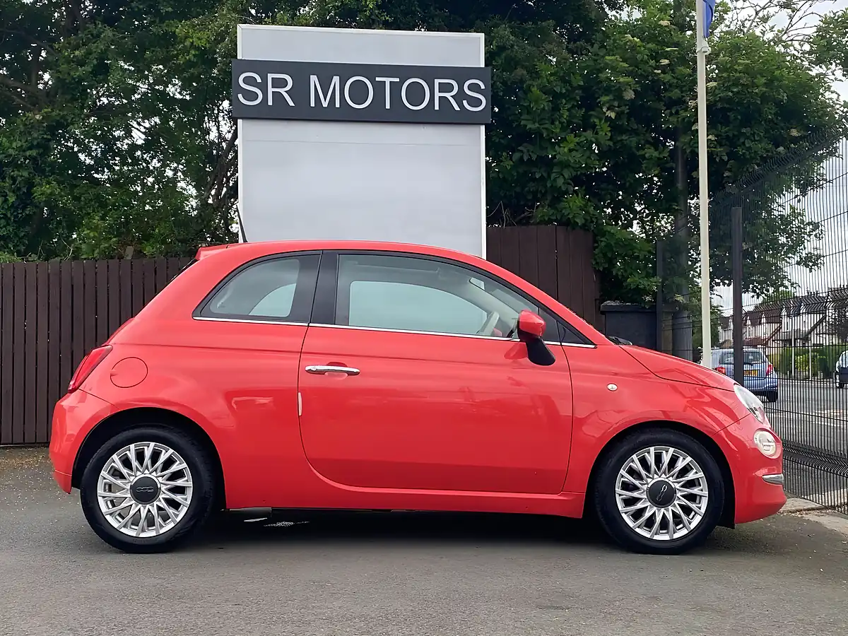 Used 2015 Fiat 500 Lounge Pink - Interior and Exterior details 4