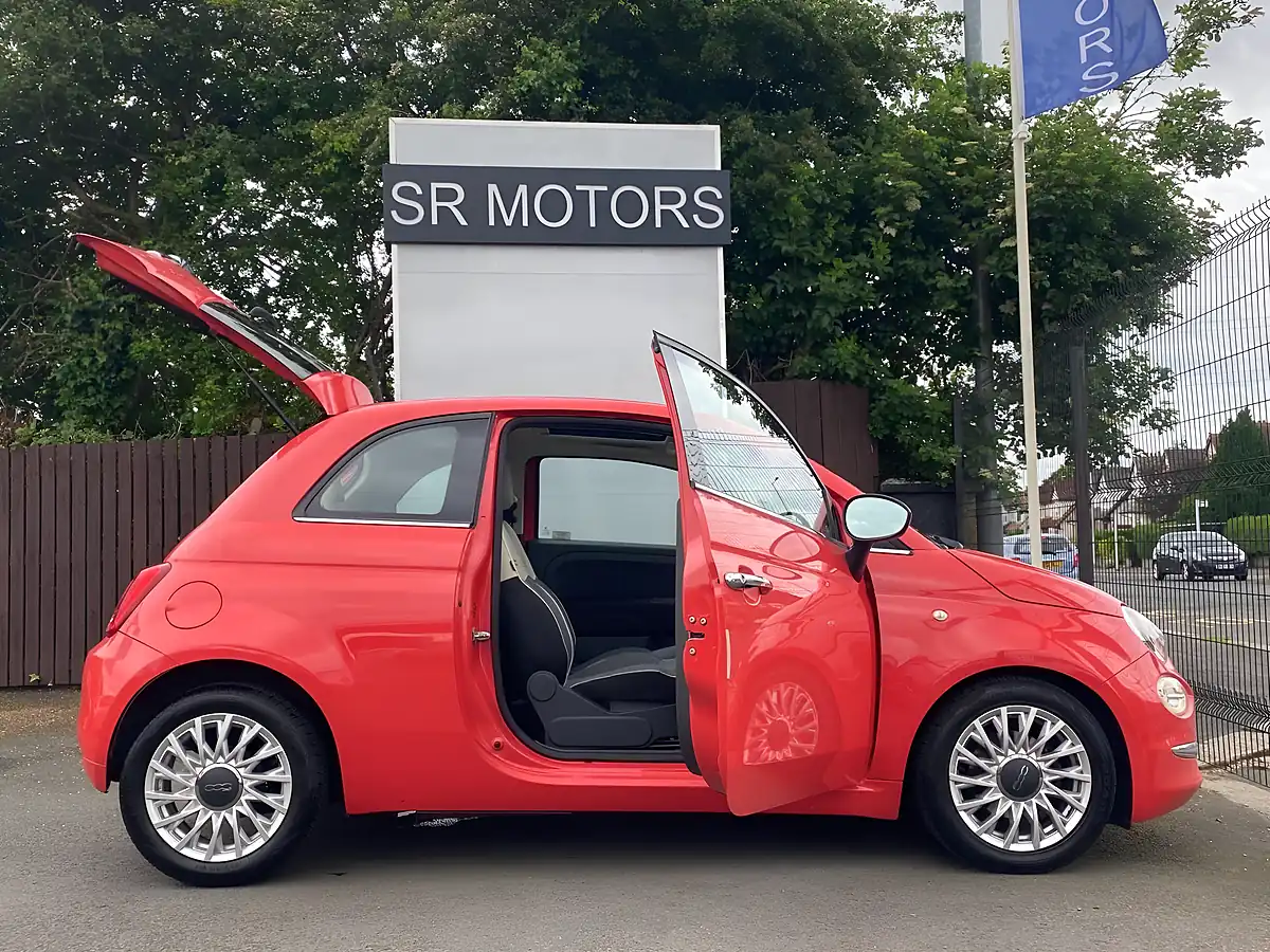 Used 2015 Fiat 500 Lounge Pink - Interior and Exterior details 5