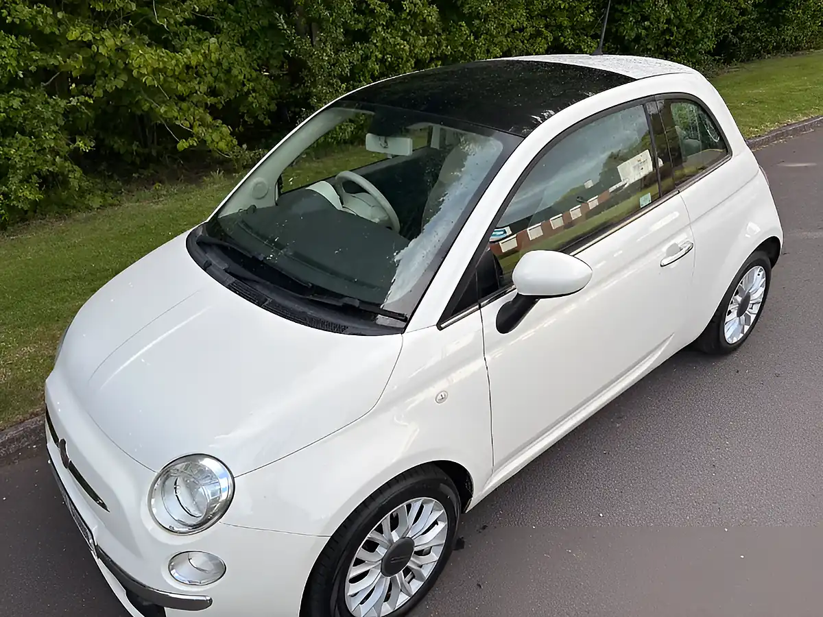 Used 2015 Fiat 500 Lounge White - Interior and Exterior details 10