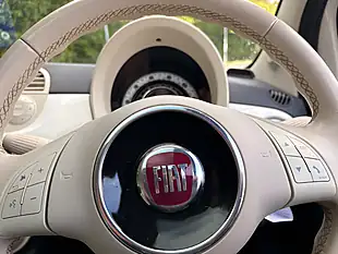 Used 2015 Fiat 500 Lounge White - Interior and Exterior details 17