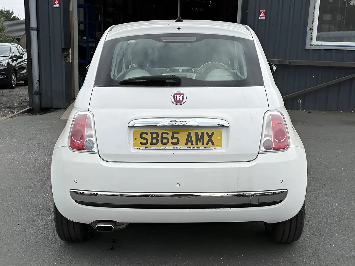 Used 2015 Fiat 500 Lounge White - Interior and Exterior details 7