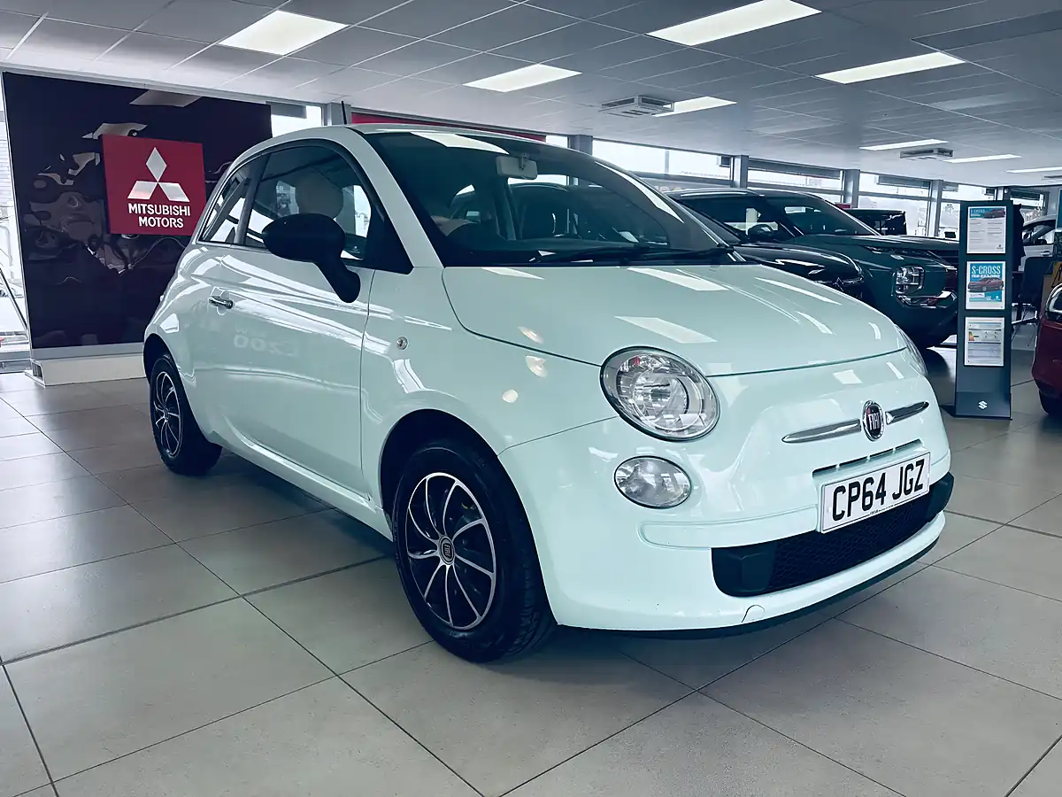 Used 2015 Fiat 500 Pop Euro 6 Green - Front View