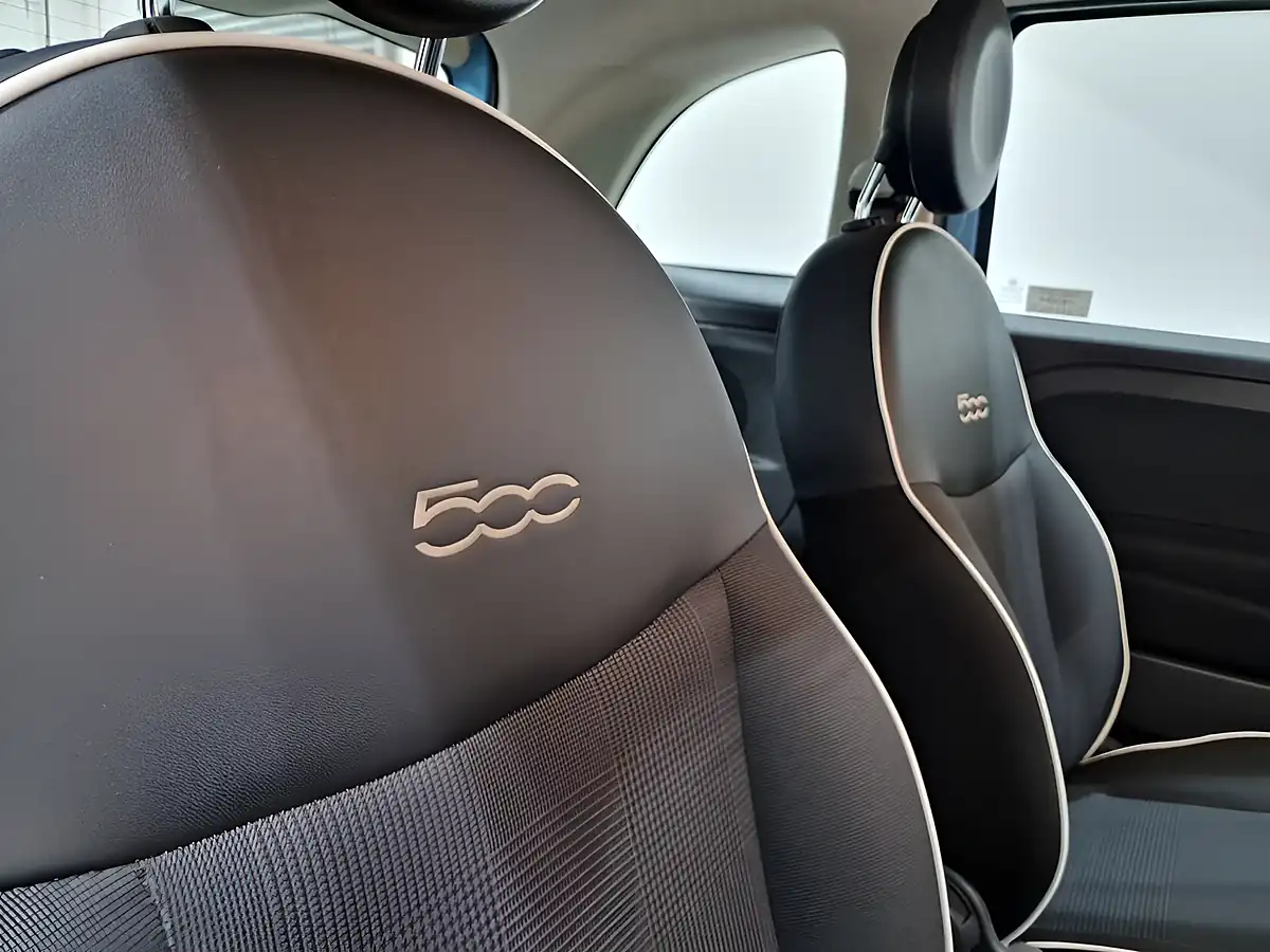 Used 2015 Fiat 500 Pop Star Blue - Interior and Exterior details 11