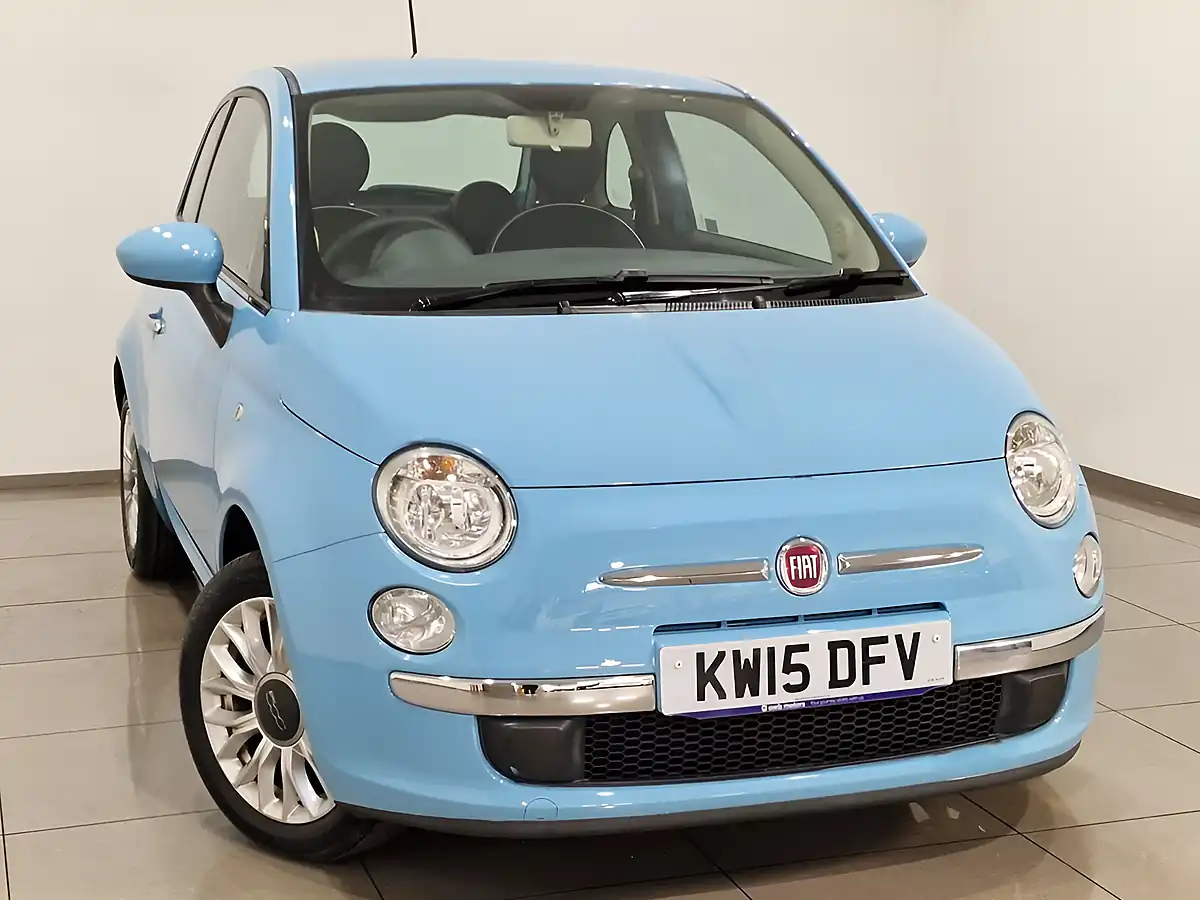 Used 2015 Fiat 500 Pop Star Blue - Interior and Exterior details 8