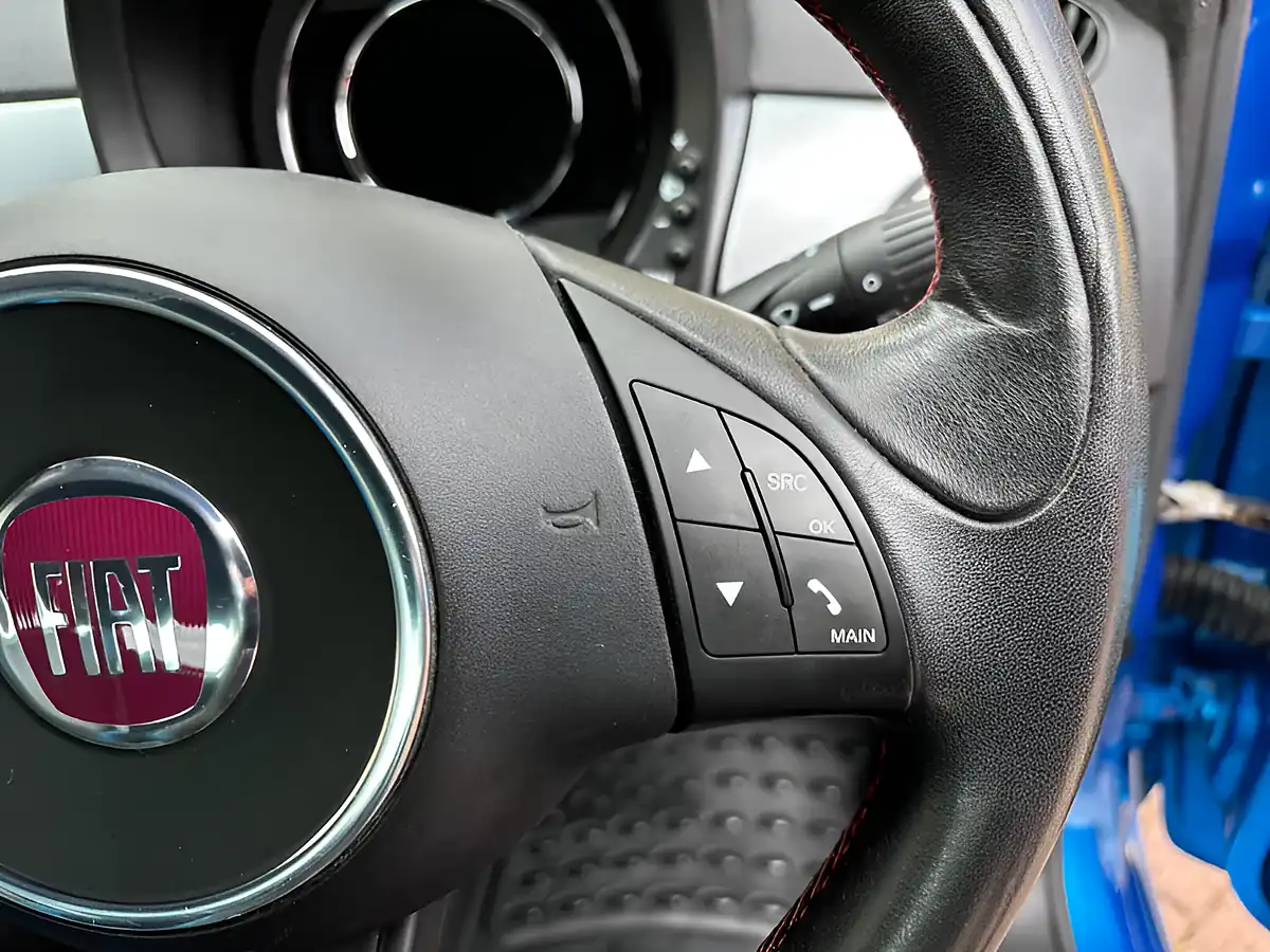 Used 2015 Fiat 500 S Blue - Interior and Exterior details 14