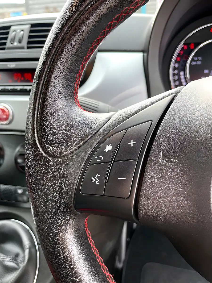 Used 2015 Fiat 500 S Red - Interior and Exterior details 16