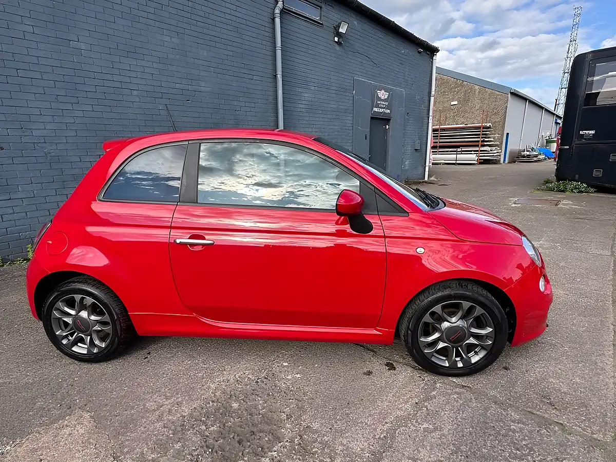 Used 2015 Fiat 500 S Red - Interior and Exterior details 18