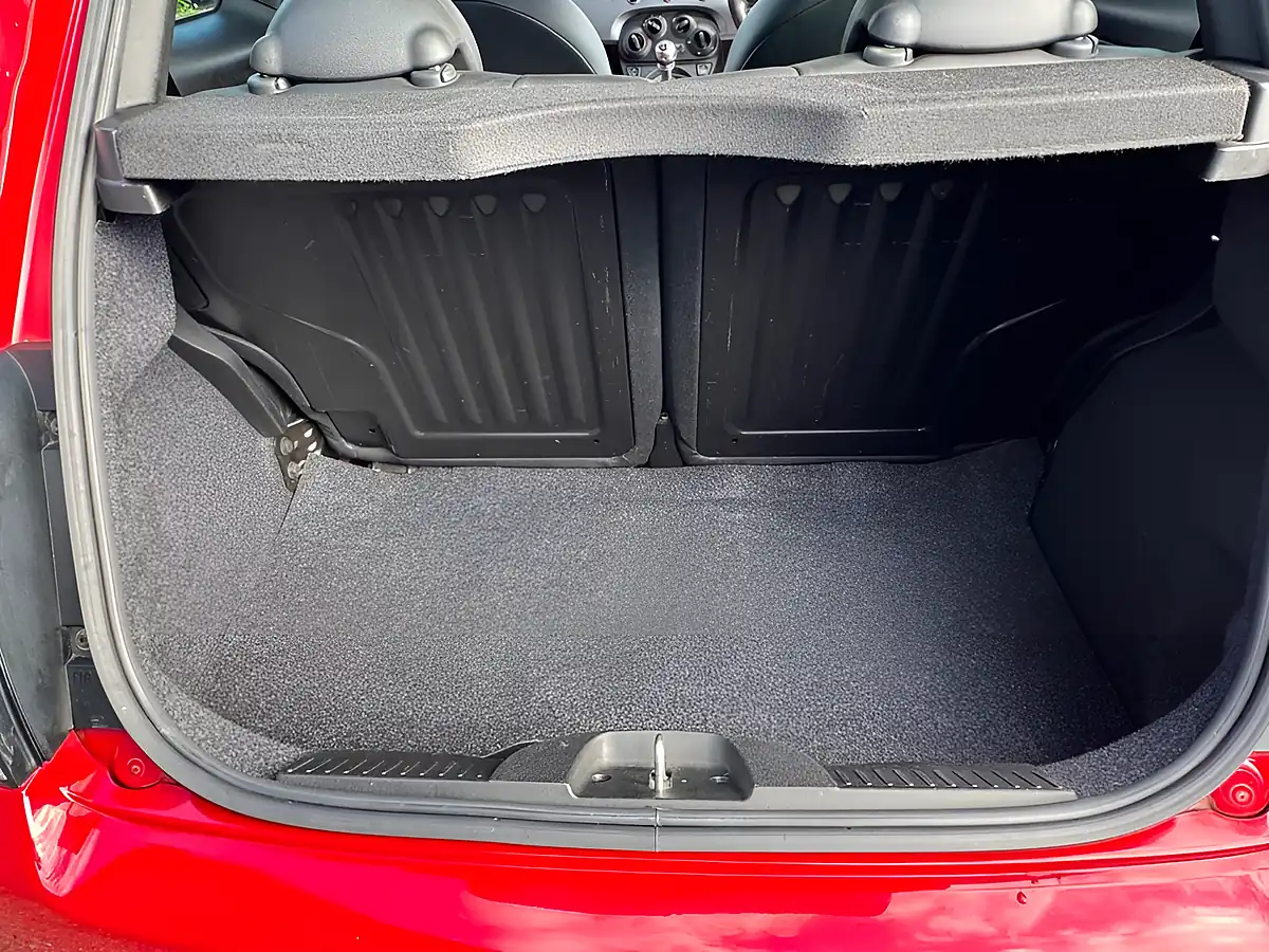 Used 2015 Fiat 500 S Red - Interior and Exterior details 5