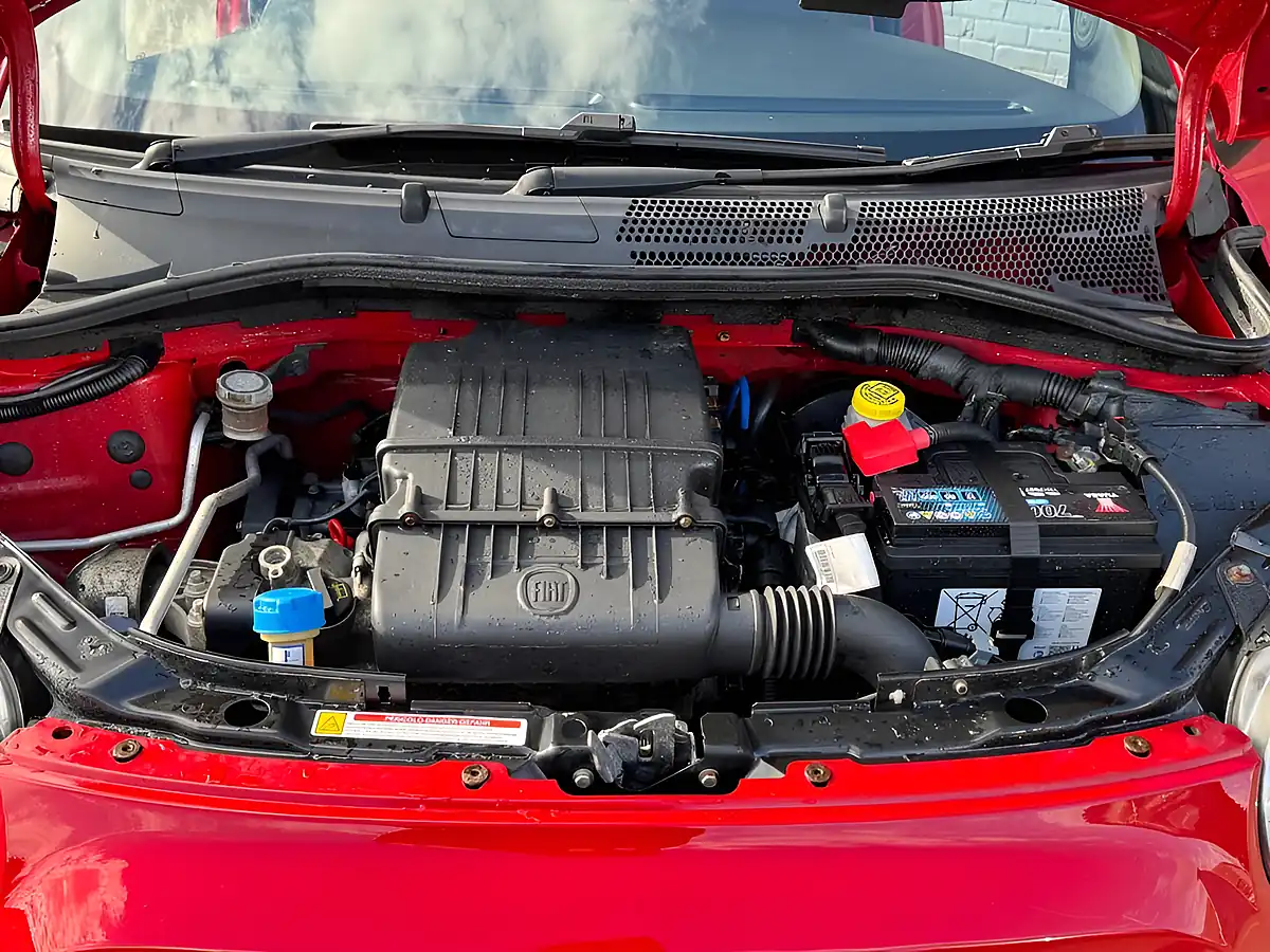 Used 2015 Fiat 500 S Red - Interior and Exterior details 8
