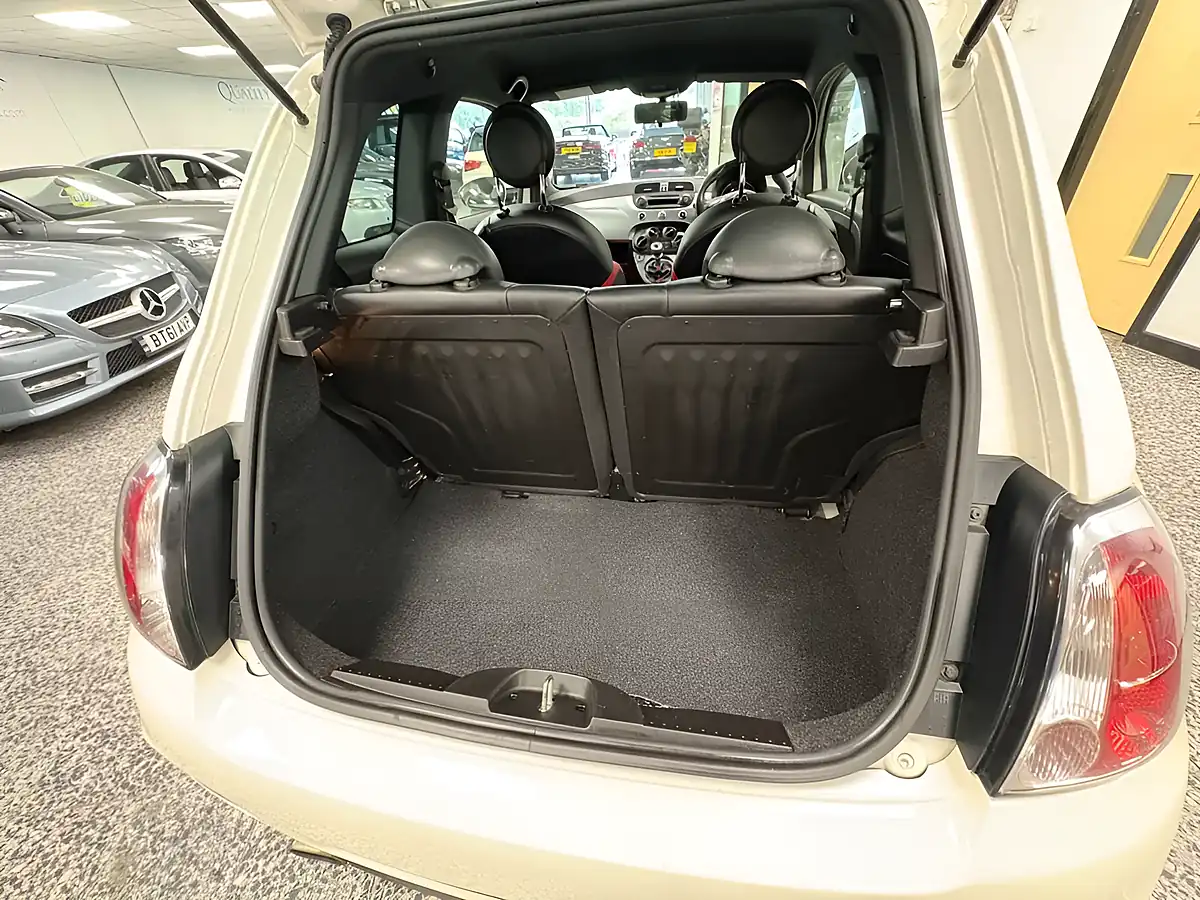 Used 2015 Fiat 500 S White - Interior and Exterior details 17
