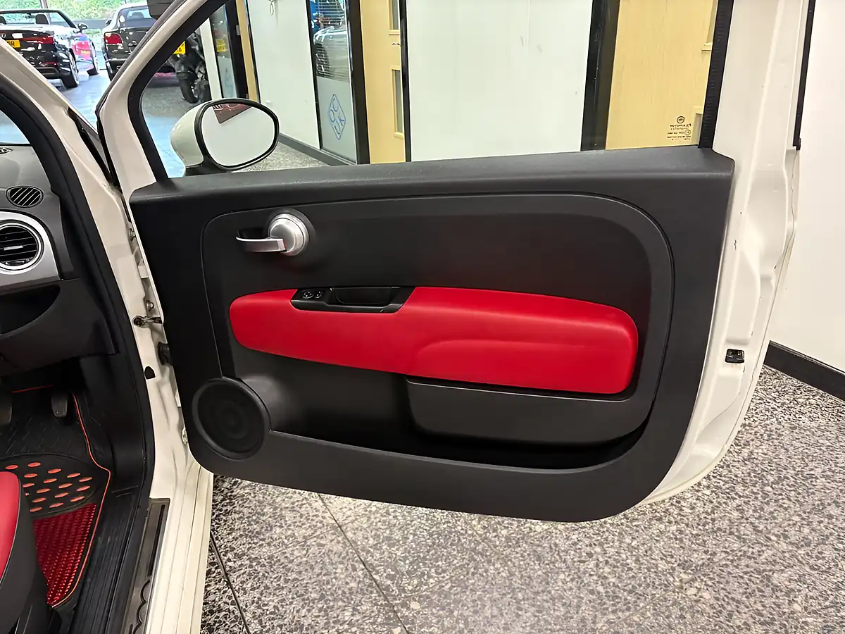 Used 2015 Fiat 500 S White - Interior and Exterior details 18