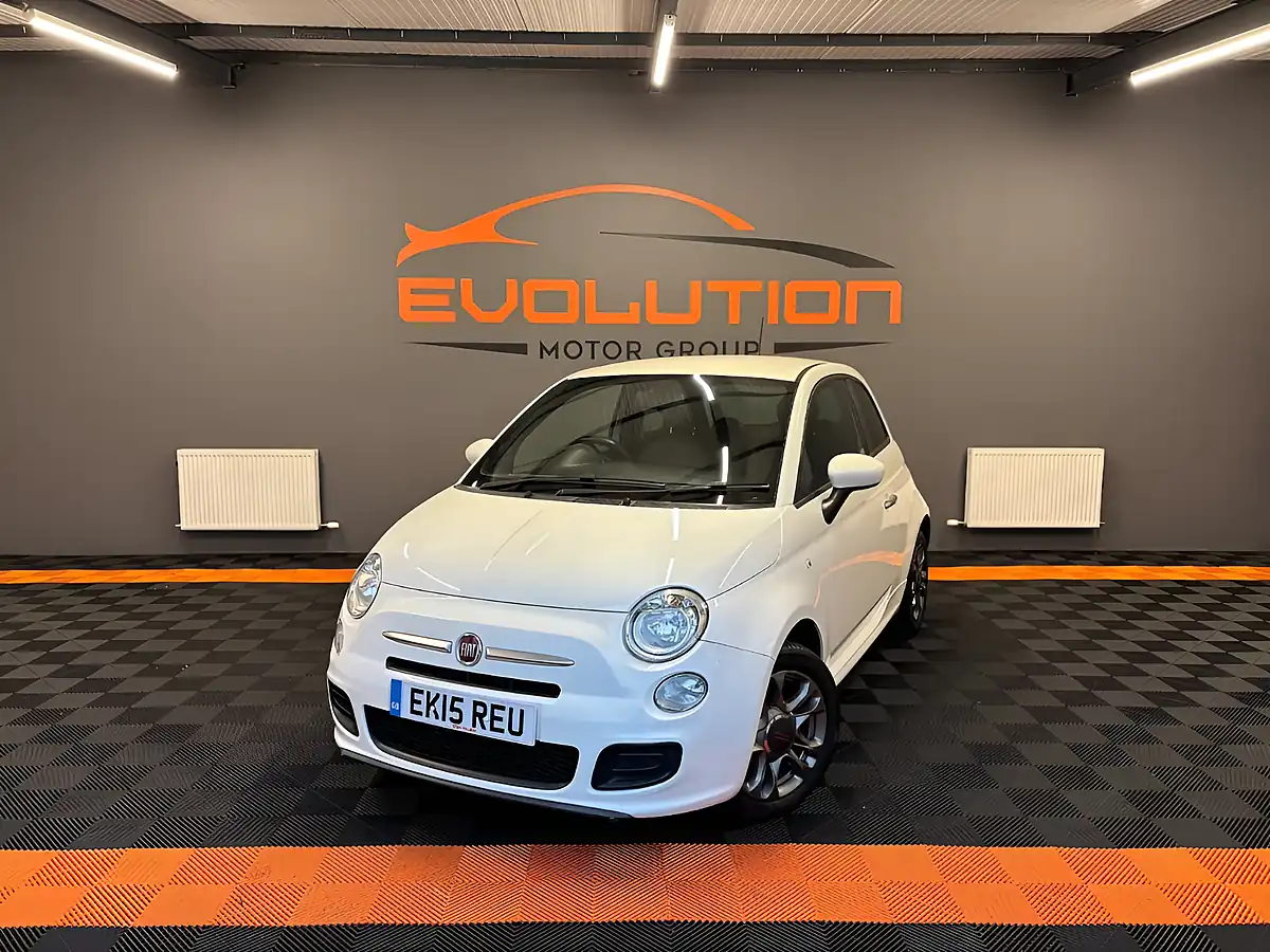 Used 2015 Fiat 500 S White - Front View