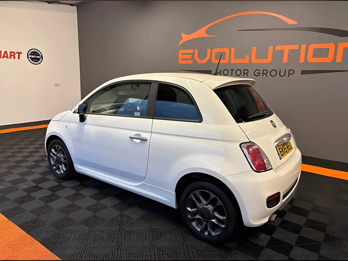 Used 2015 Fiat 500 S White - Interior and Exterior details 9